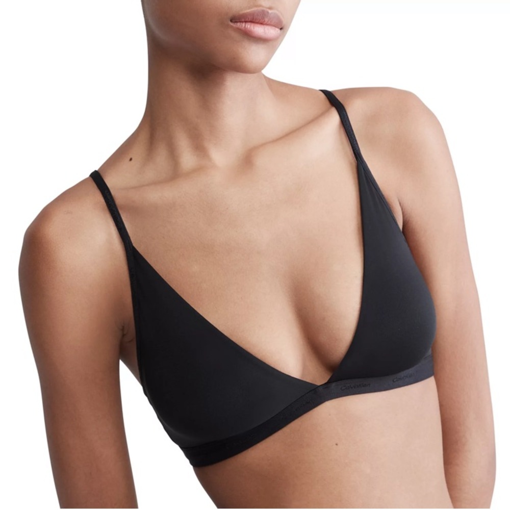 Calvin Klein Form to Body Lightly Lined Bralette - Black (Size: M)
